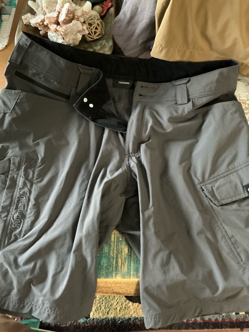 Men's Truewerk Cargo Shorts — Gray size 36 W, 11L